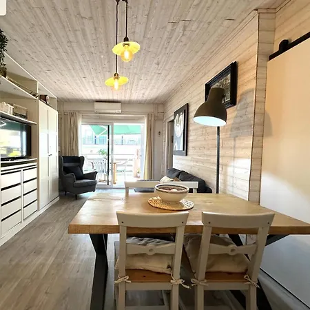 Comfortable And Centric Near Beach * 또사데마르
