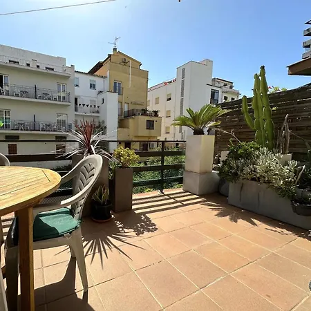 아파트 Comfortable And Centric Near Beach